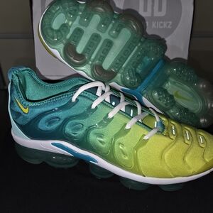 Nike Air VaporMax Plus Lemon Lime Sneakers.